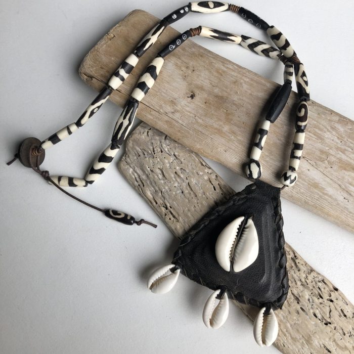 Cowrie Shell Pendant Necklace